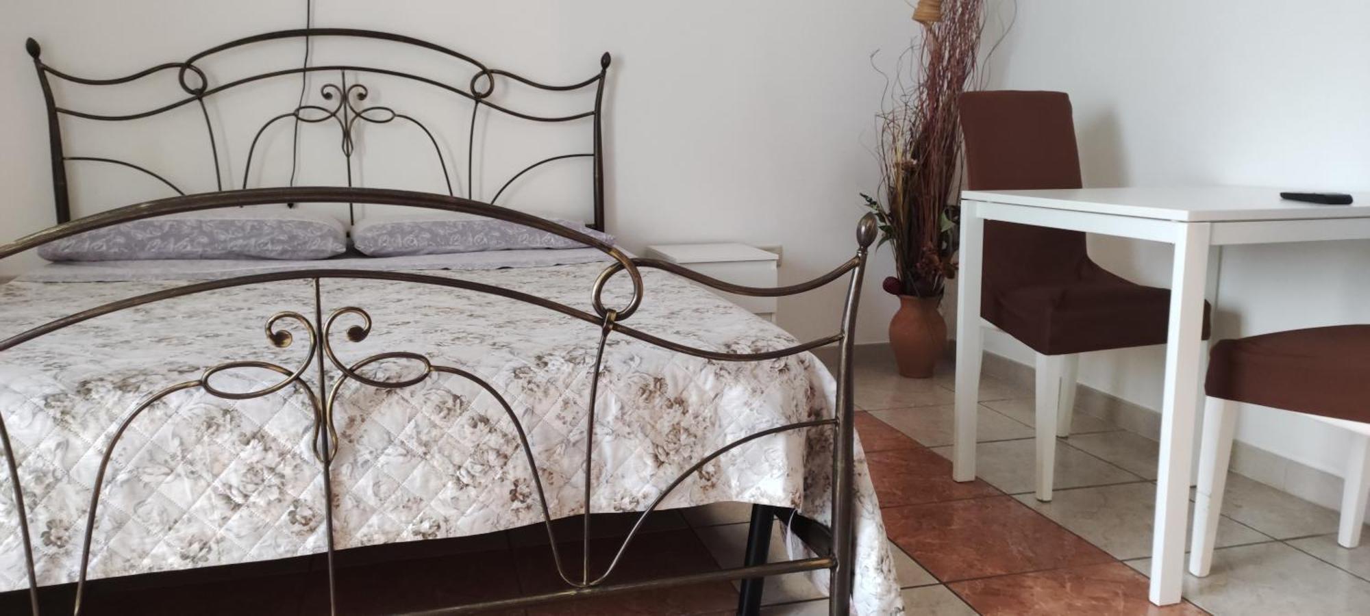 Da Vinci Affittacamere Borgo Taranto Bagian luar foto